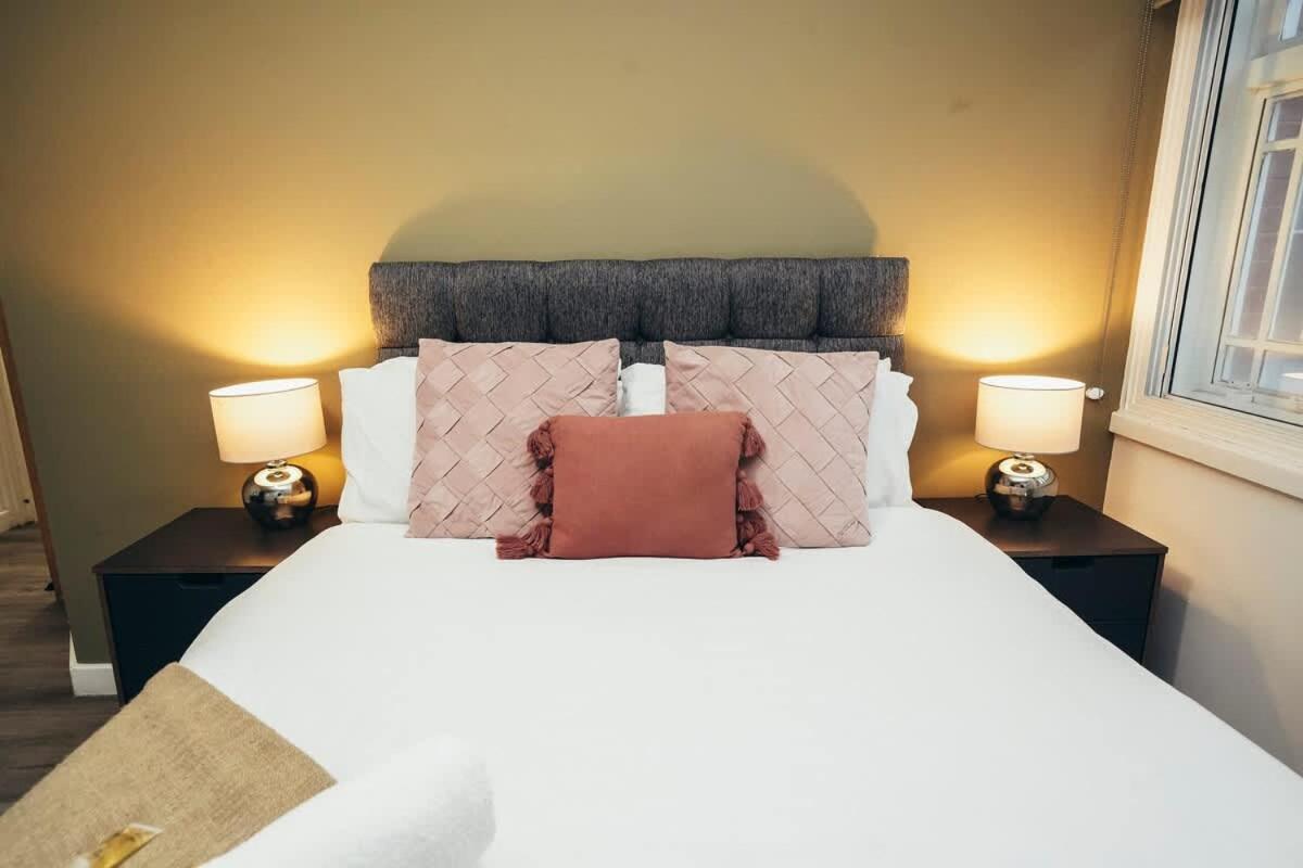 2Br City Centre Apt, Self Check In, Wifi, By Derbnb Sheffield Ngoại thất bức ảnh