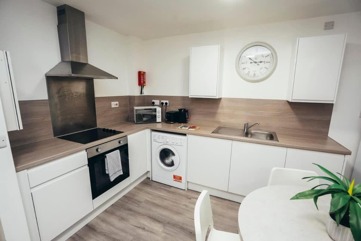 2Br City Centre Apt, Self Check In, Wifi, By Derbnb Sheffield Ngoại thất bức ảnh