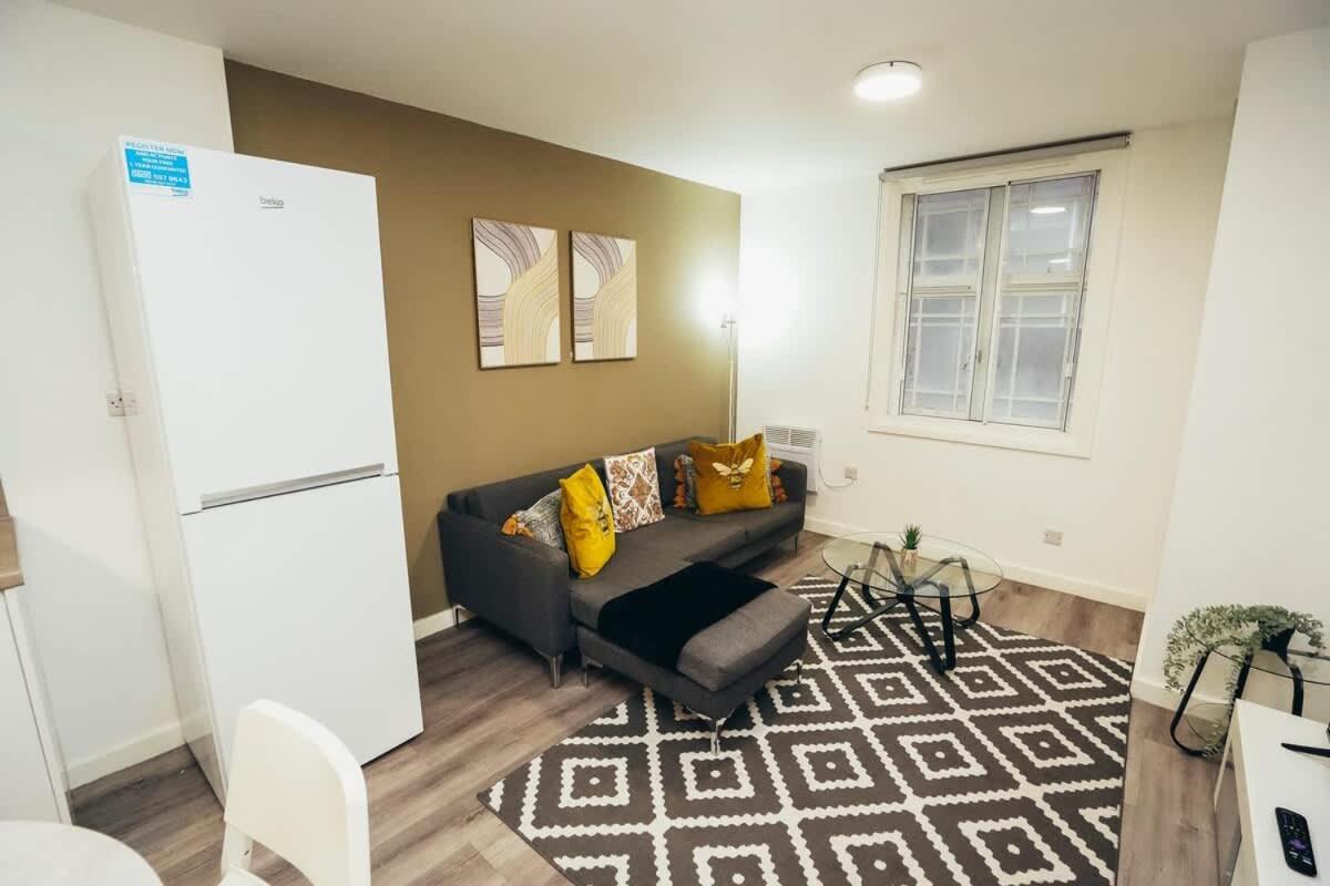 2Br City Centre Apt, Self Check In, Wifi, By Derbnb Sheffield Ngoại thất bức ảnh